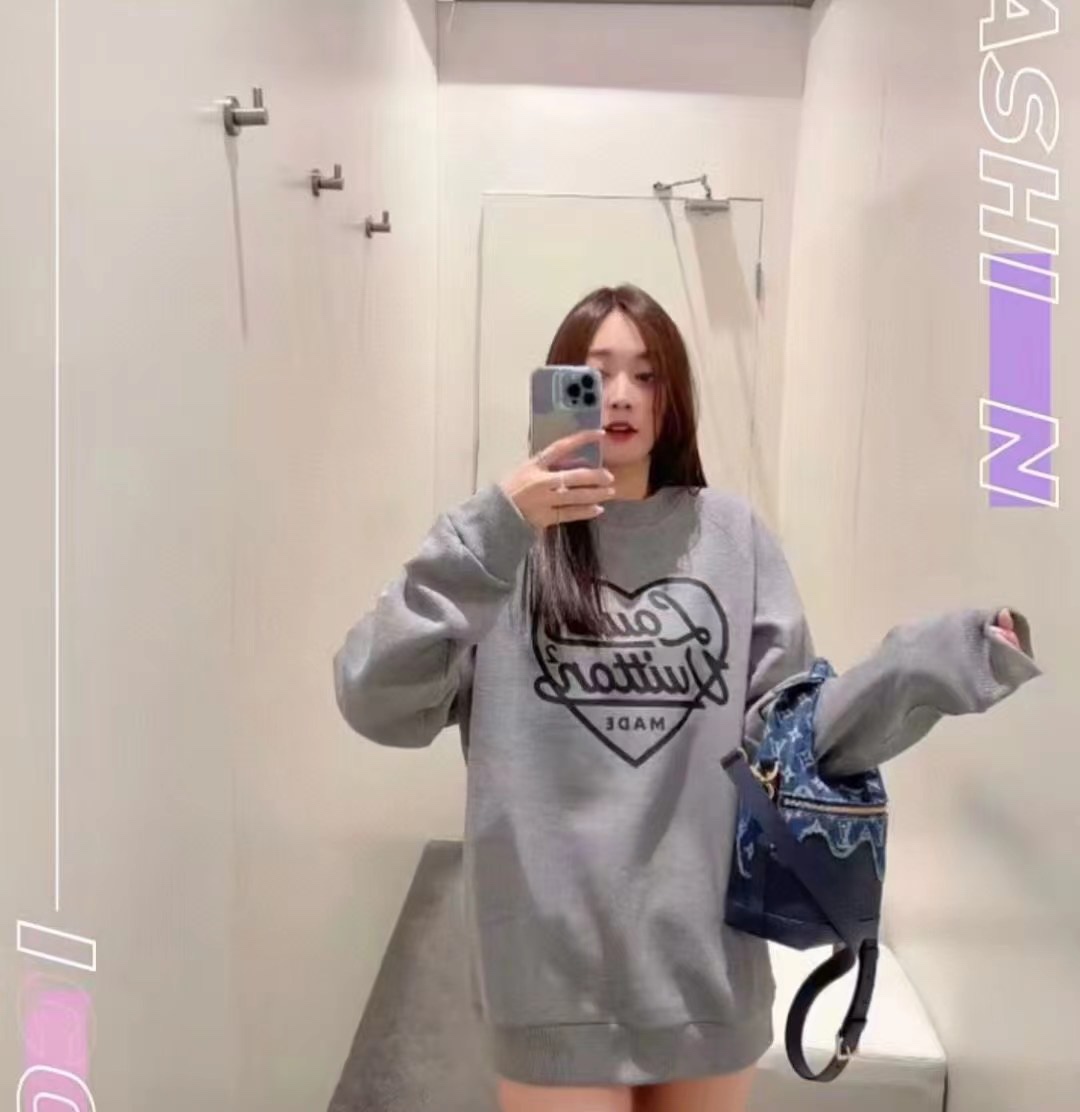 NO:398055,Model M45970 upper body picture, LV [original leather], louis vuitton19860909型号M45970 上身图,LV【原厂皮】,louis vuitton,Bag