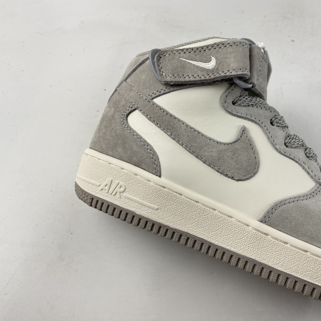 P260  NIKE Air Force 1 Mid 休闲板鞋 CQ3866-015