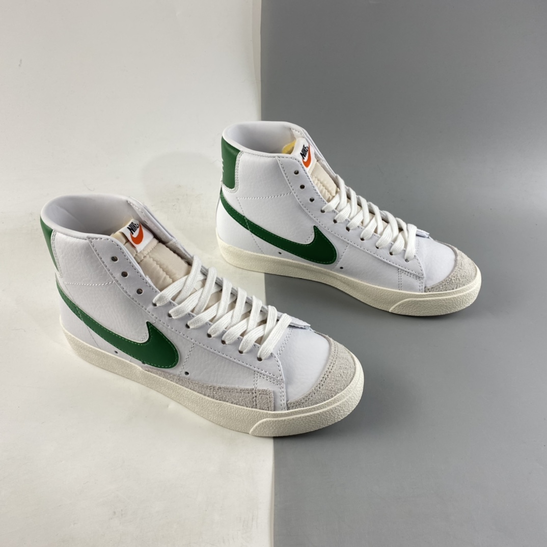 P180  NIKE Blazer Mid Vntg Suede  BQ6806-115