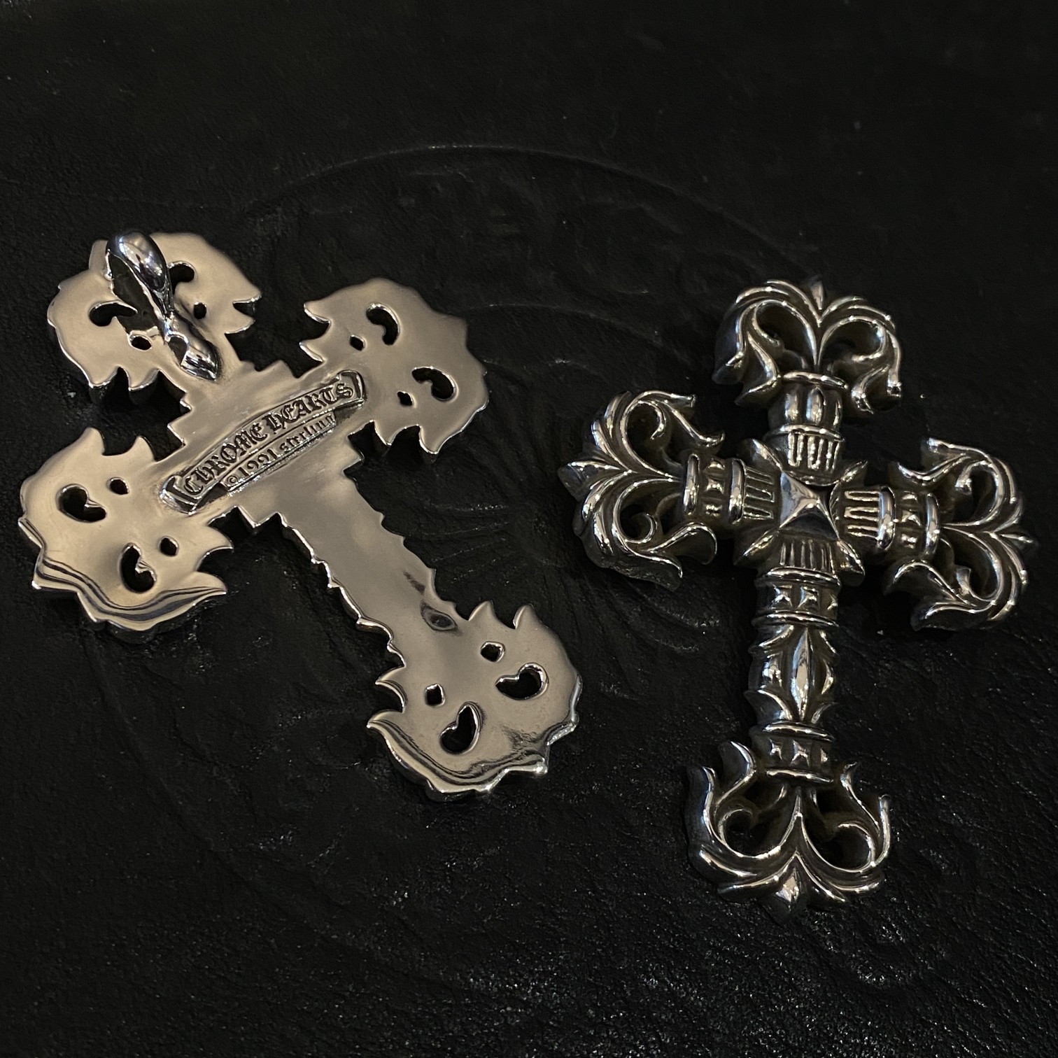 Chrome Hearts 𝐂𝐡𝐫𝐨𝐦𝐞 𝐡𝐞𝐚𝐫𝐭𝐬 克罗心特大号火焰十字架项链