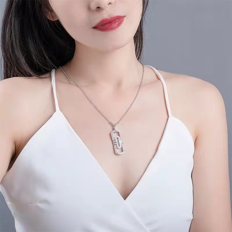NO:102220,BV paperclip necklace, connected love, intertwined emotions, integrated, Bulgari necklace, bottega veneta, bvlgari, necklace19860909BV回形针项链,环环相扣的爱,情感交织,融为一体,宝格丽项链,bottega veneta,bvlgari,necklace,Jewelry