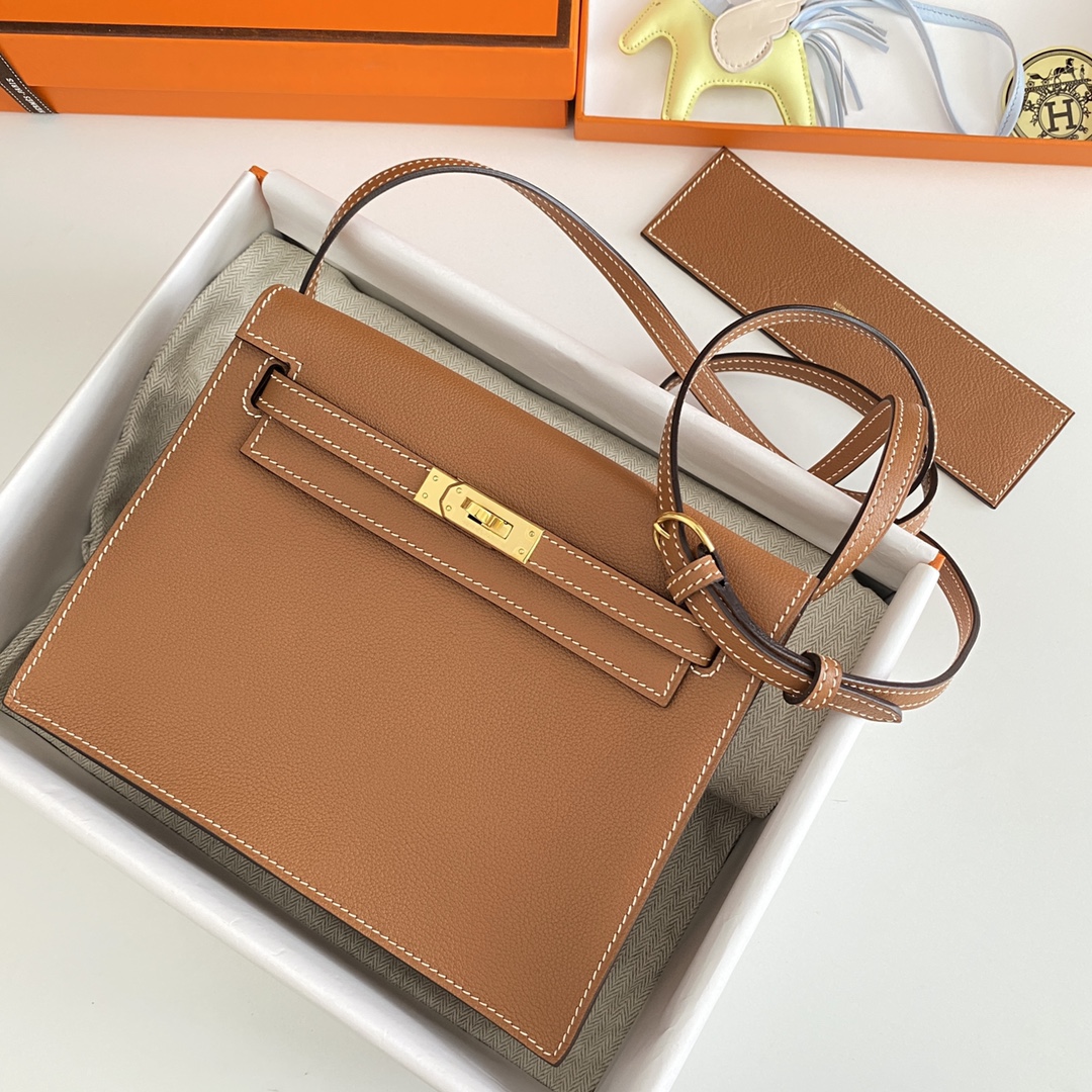 Hermes Kelly Borsette Borse Crossbody & Borse a Tracolla Marrone Colore caffè Hardware oro Pelle di vitello bovina 7 i1637224478 2089 6