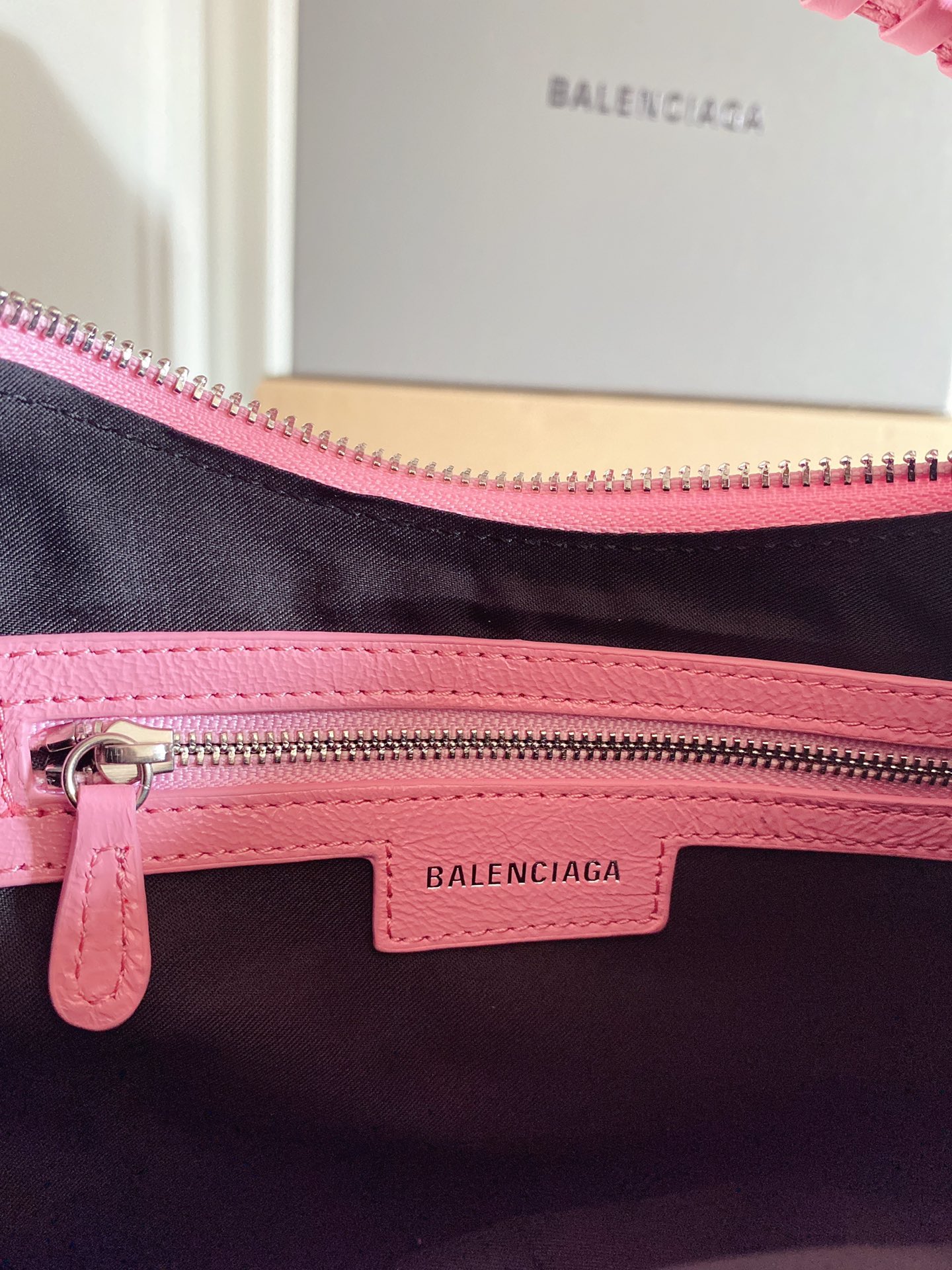 cowhide large pink / moon bag / dumpling bag 9
