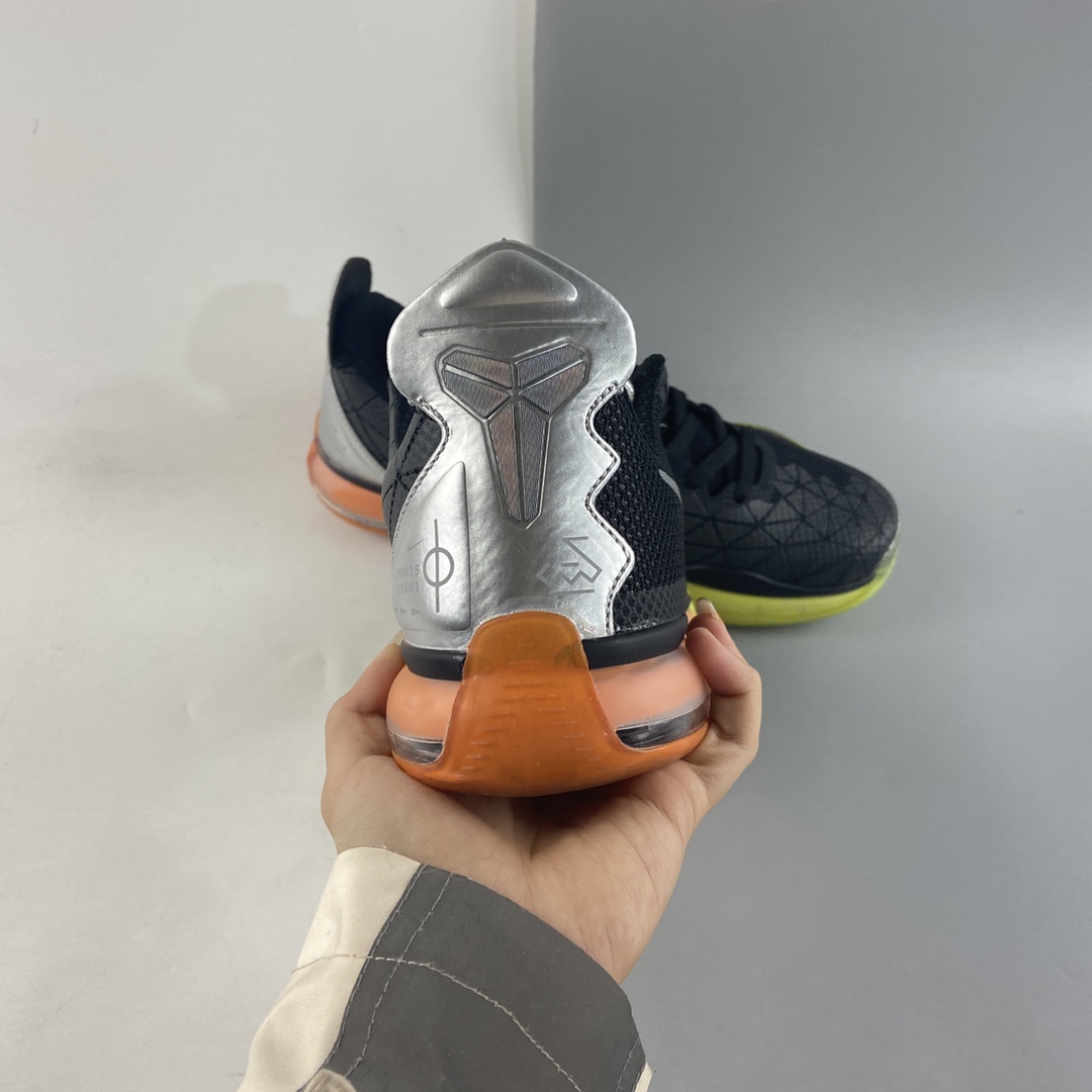 P260  NIKE Kobe 10 SiⅠk Road 科比10代运动鞋742546-097