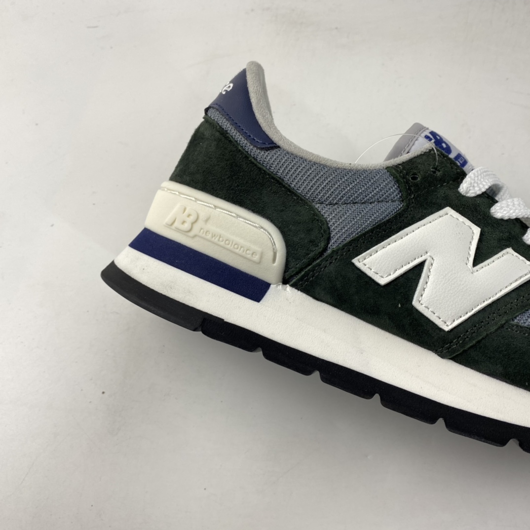 P240  New Balance NB990系列跑步鞋 M990CER1