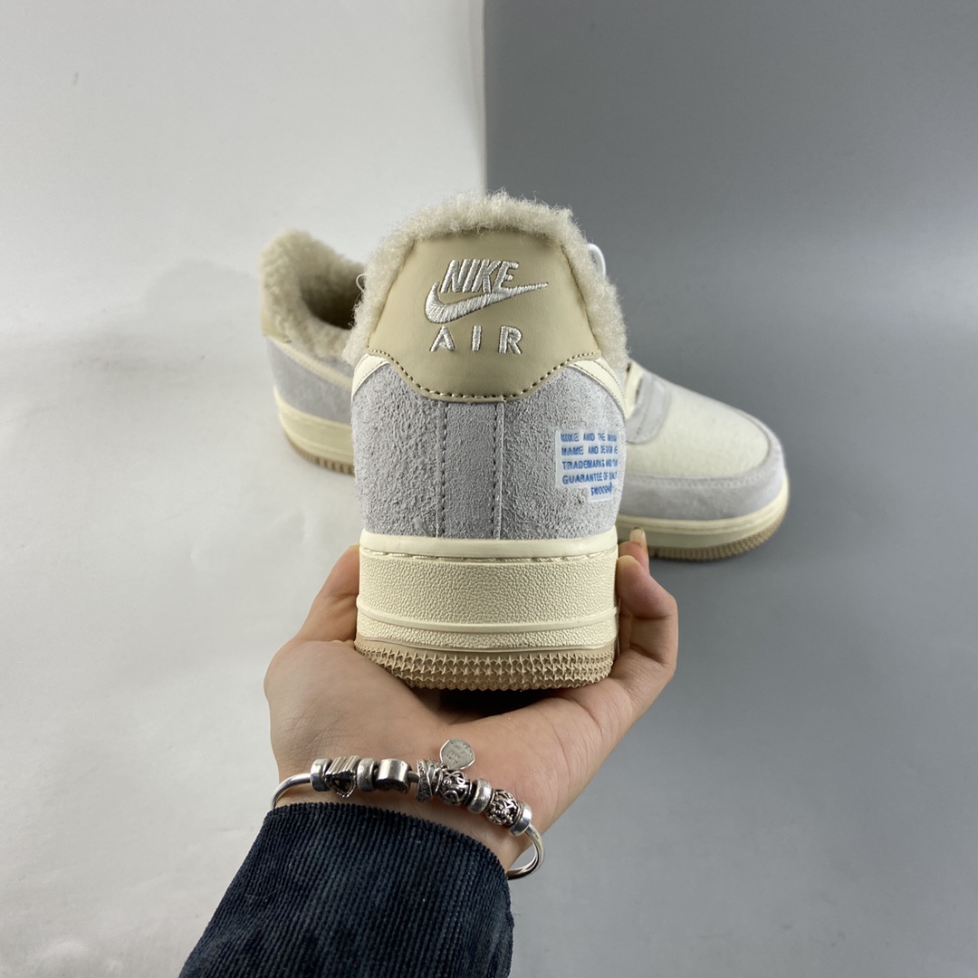 P200  NIKE Air Force 1 Low 空军一号低帮休闲板鞋 DO7195-025