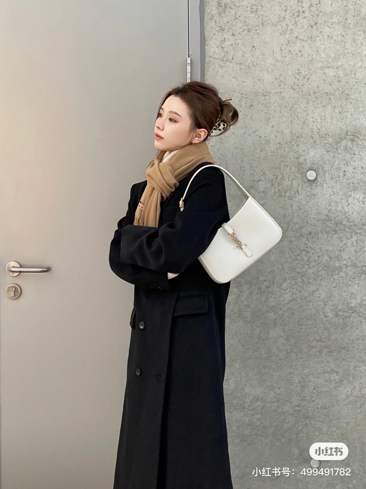 Saint laurent Ysl LE 5 À 7 平纹腋下包 657228白色