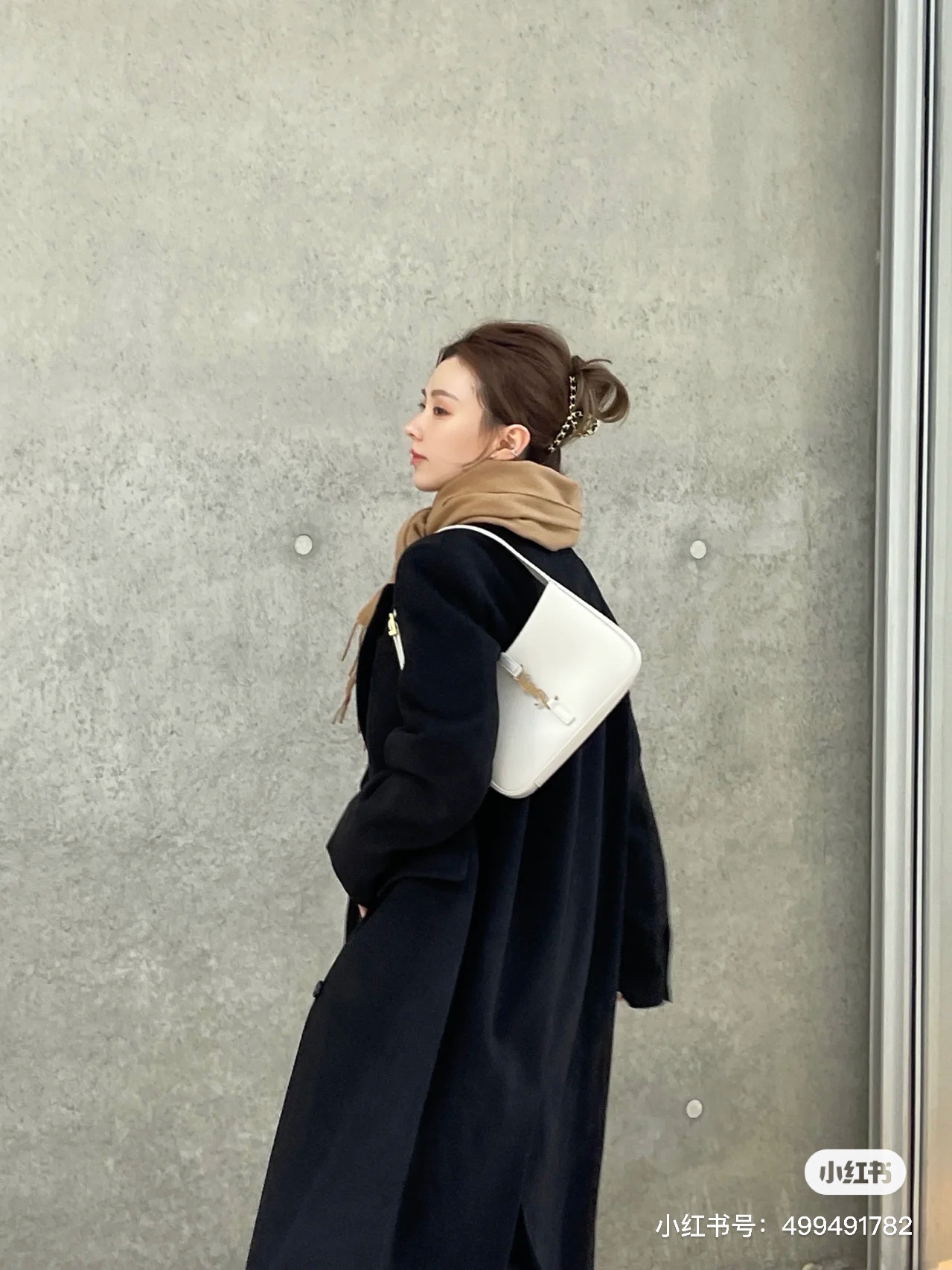 Saint laurent Ysl LE 5 À 7 平纹腋下包 657228白色