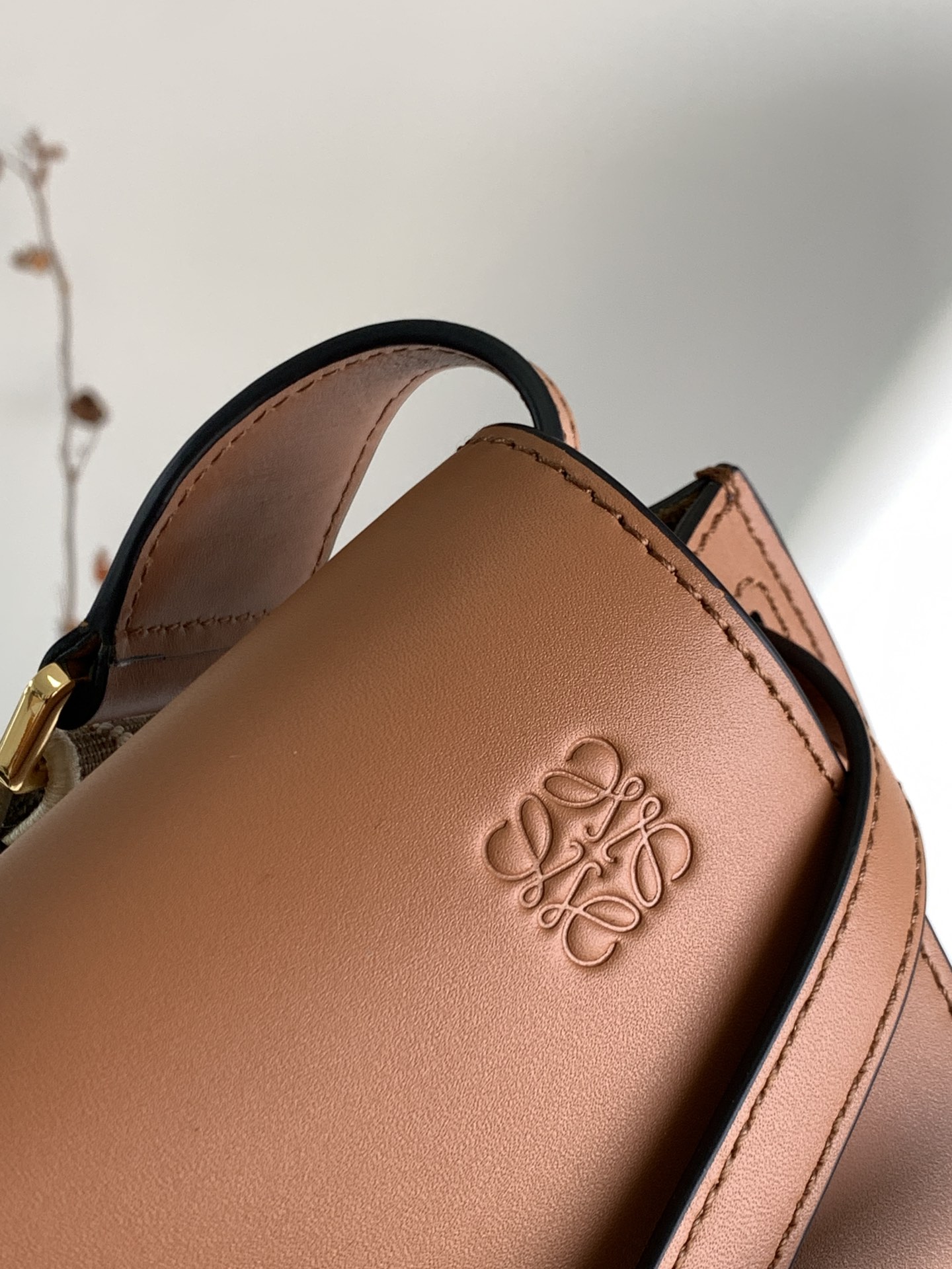 Loewe Mini Gate Dual-Carry Saddle Bag with Embroidered Logo Strap 5 i1637249189 5231 3
