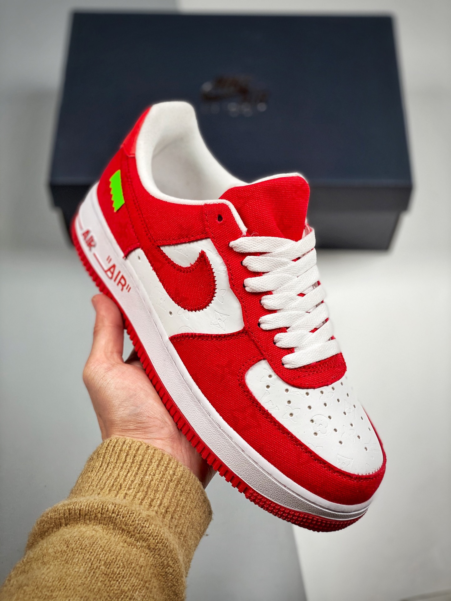 Nike Air Force 1 Low LV blanco y rojo ante, horma original y cartón original, creando la auténtica versión Air Force, e…