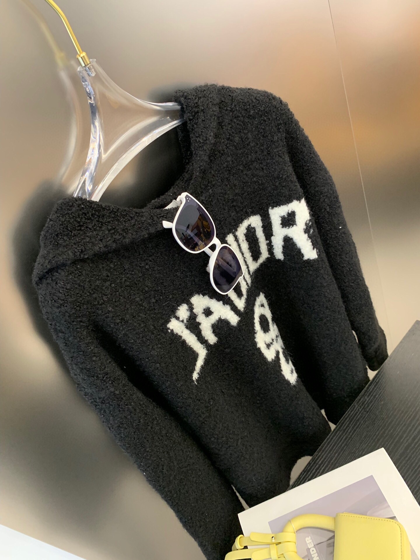 ChristianDior8字连帽毛