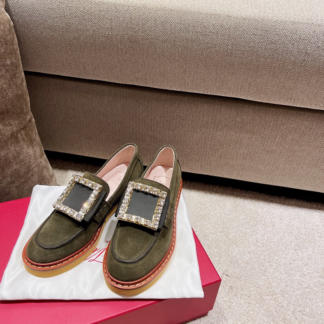 Roger Vivier самая высокая версія лофераў з замшы/лакавай скуры, арыгінальная EVA ад вытворцы, скураны рант, максімальная якасць