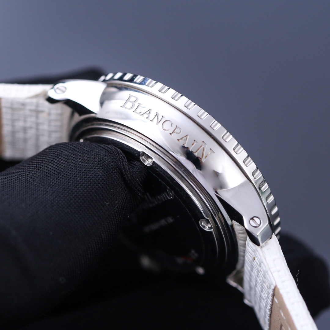 “Noble Roses Wristwatch: Equal Prices, Genuine Cow Belt, Stone Cores, Mineral Mirror” - 图片 7