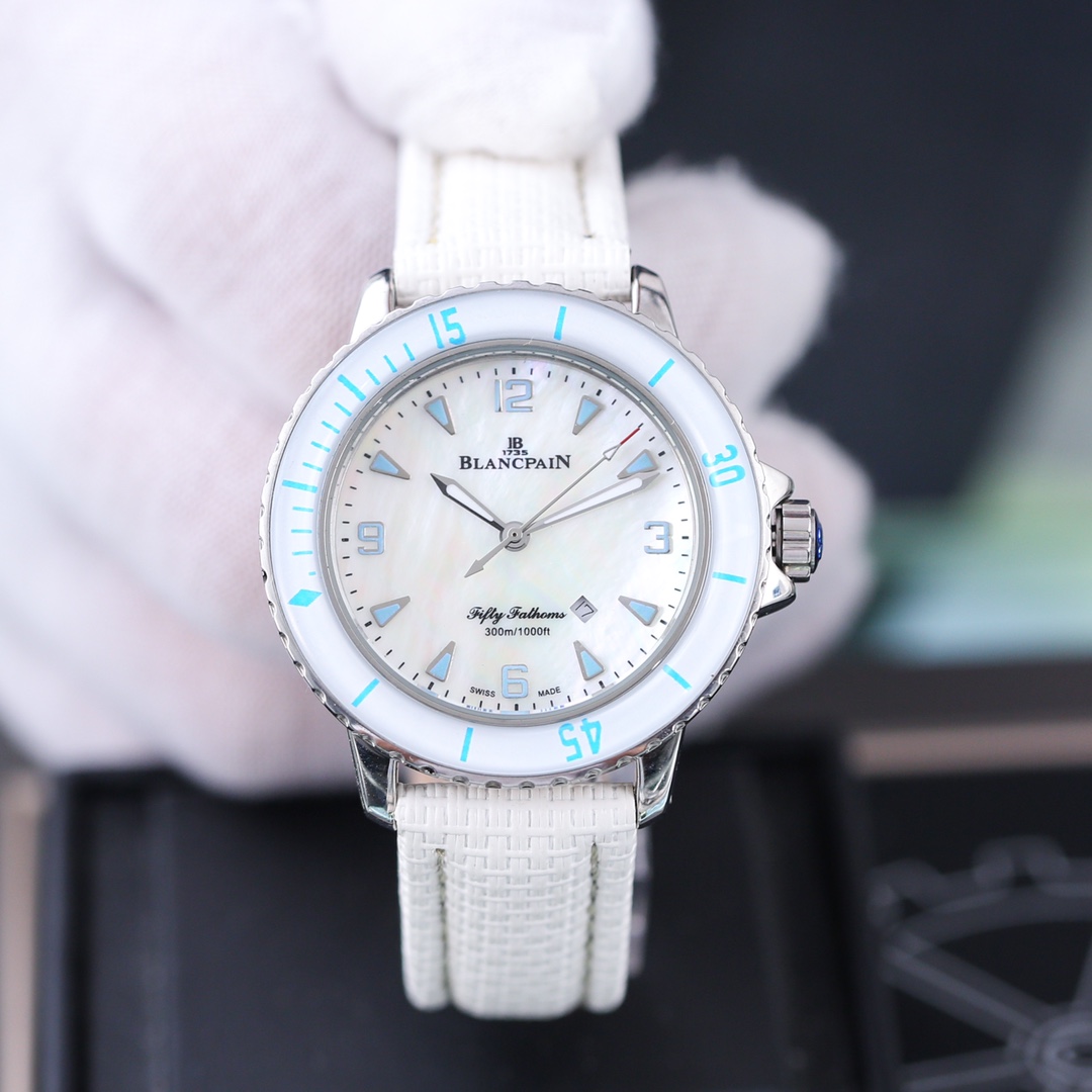 “Noble Roses Wristwatch: Equal Prices, Genuine Cow Belt, Stone Cores, Mineral Mirror” - 图片 3