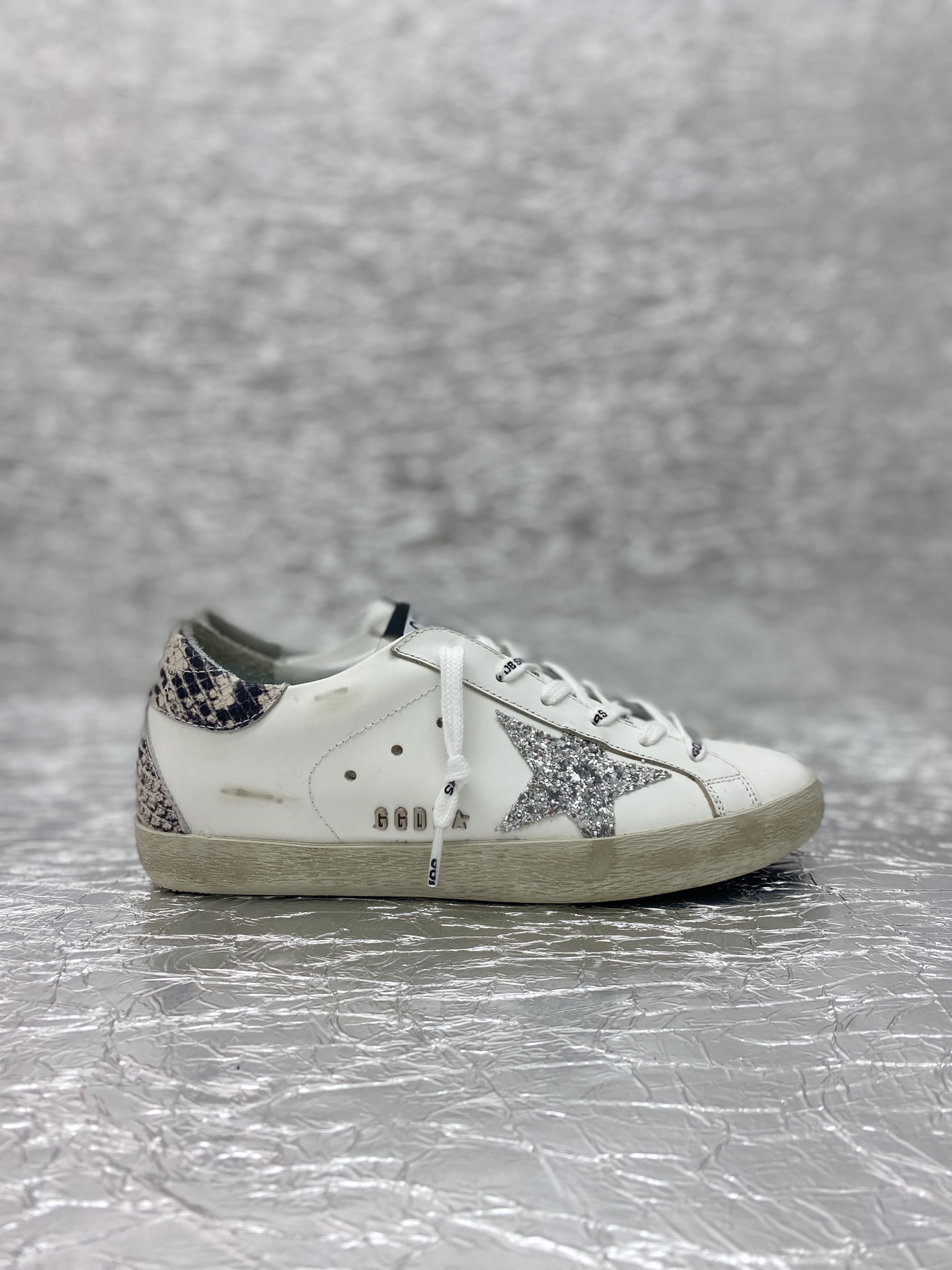 Golden Goose Skateboard Shoes Gold Red Women Men Cowhide