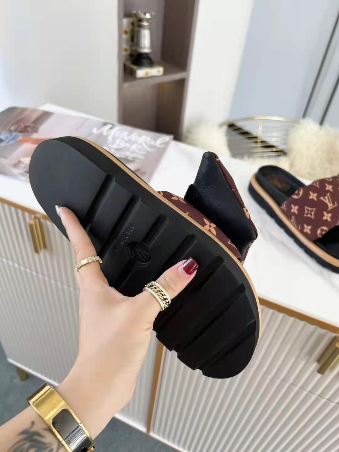 Louis Vuitton Slides