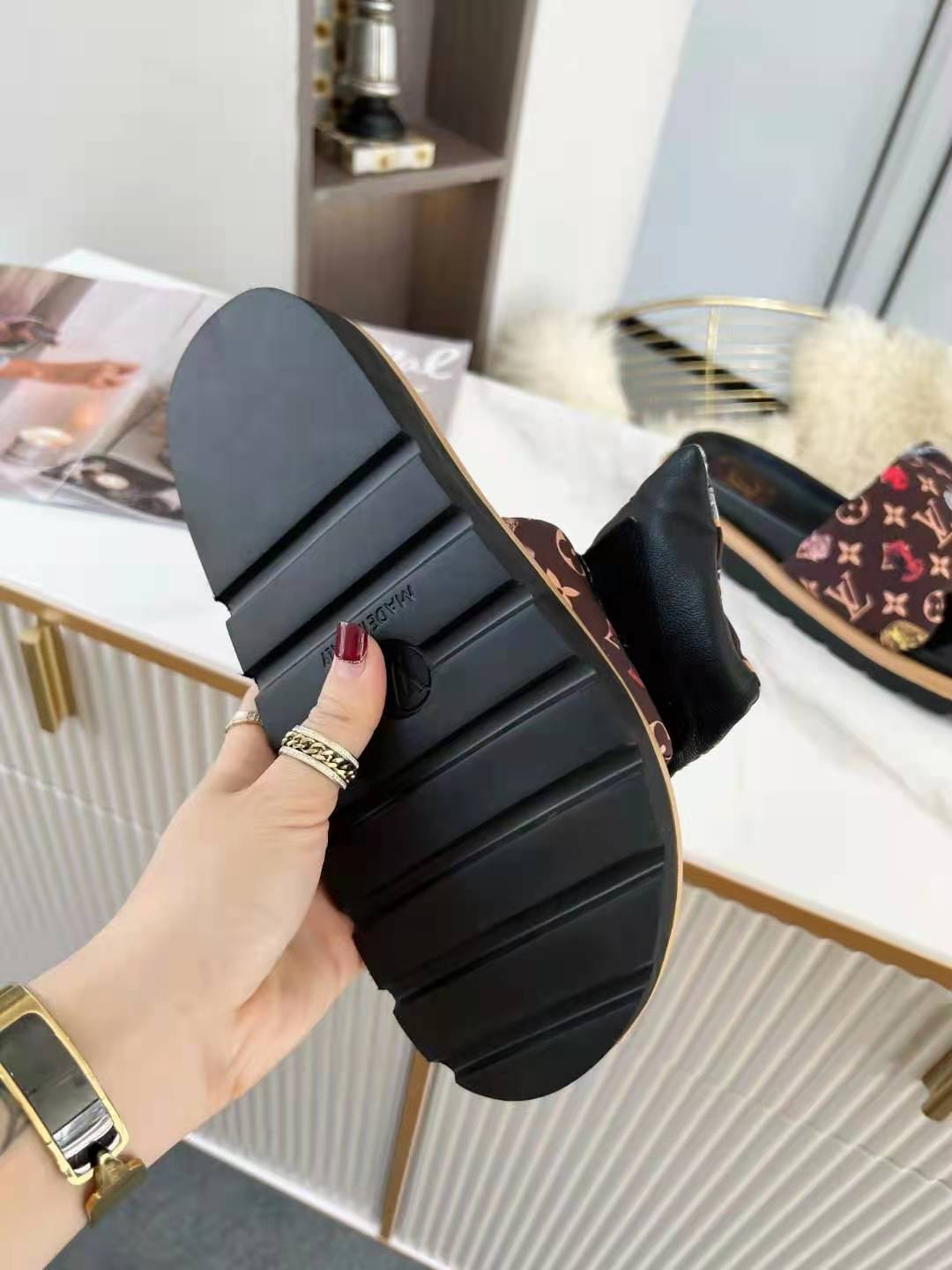 Louis Vuitton Slides