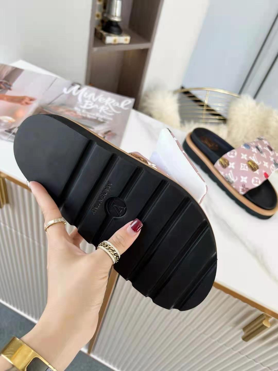 Louis Vuitton Slides
