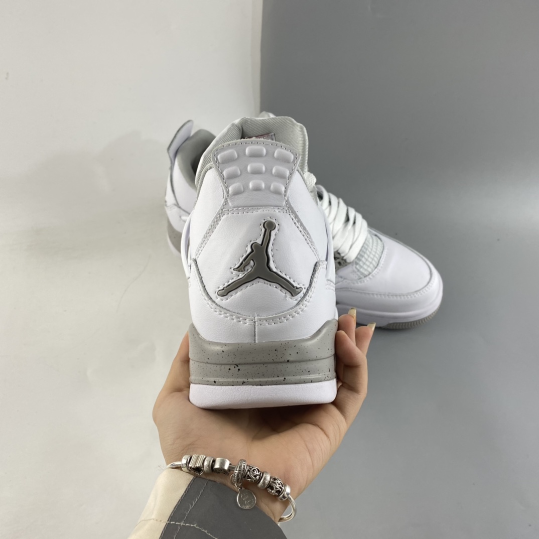 P240  Air Jordan 4 Retro ”White Oreo” CT8527-100