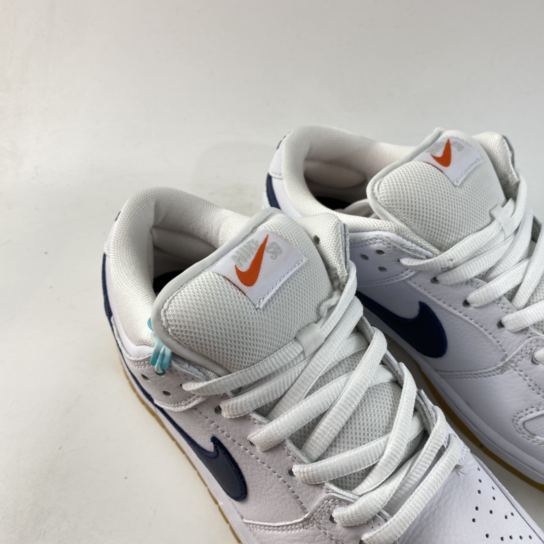 P220 NIKE SB Dunk Low Pro ISO 滑板鞋 CZ2249-100