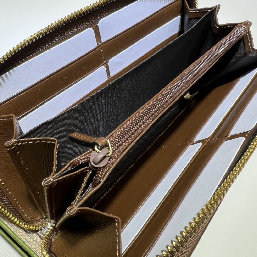 GUCCI古驰饰互扣式双G全拉链钱包673003