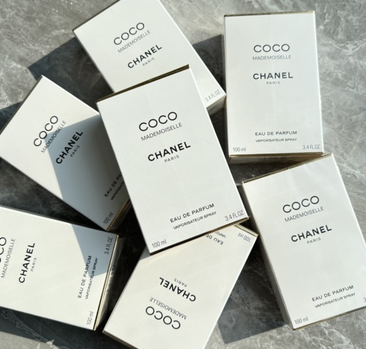 Coco Mademoiselle by Chanel Eau de Parfum, 3.4 oz Vaporisateur Spray 1 Coco Mademoiselle by Chanel Eau de Parfum, 3.4 oz Vaporisateur Spray