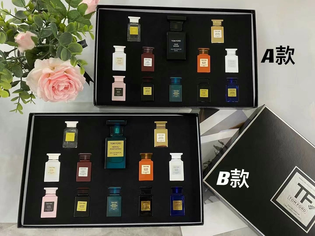 Tom Ford Miniature Modern Collection Perfume Gift Set - 12 Piece Variety 3 i1637507379 2224 2