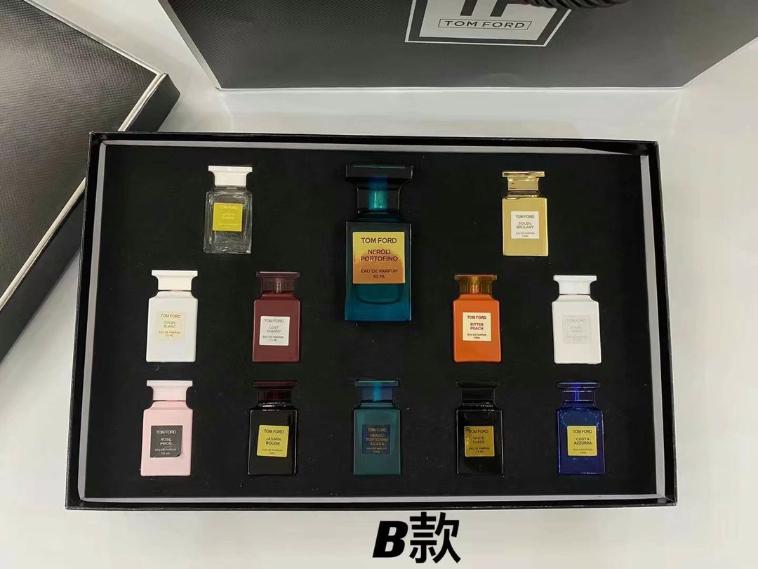 Tom Ford Miniature Modern Collection Perfume Gift Set - 12 Piece Variety 8 i1637507379 9221 7
