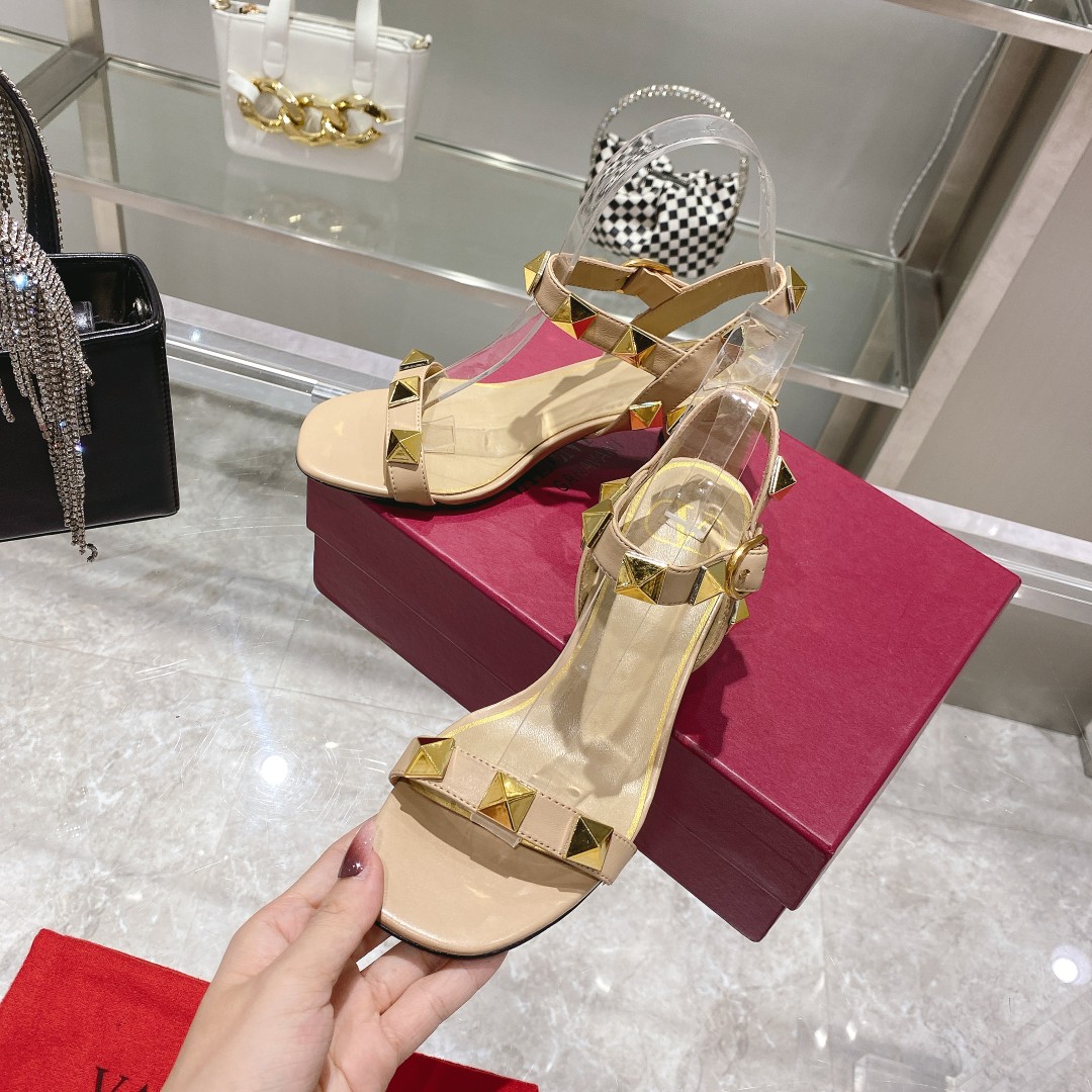 [Valen*tino]〰 Sandalias con tachuelas Valentino nuevas, de primera calidad Exterior: piel de oveja i