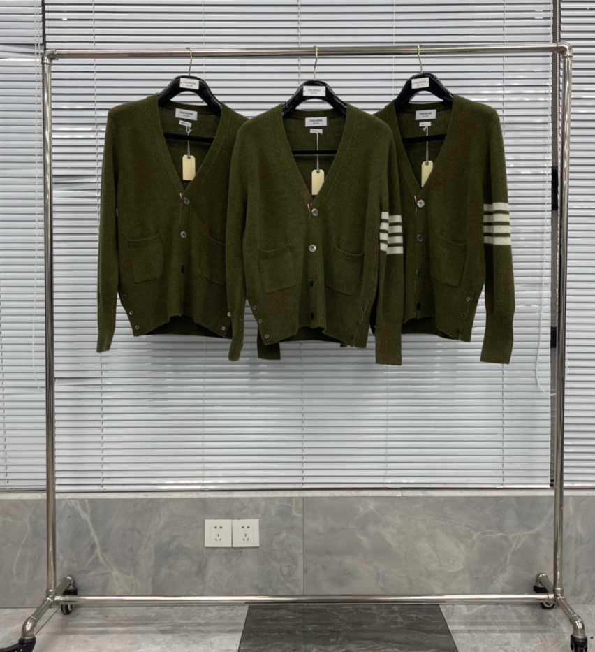 톰브라운 여성 가디건 143033 Thom Browne Cardigan 상세 이미지 2