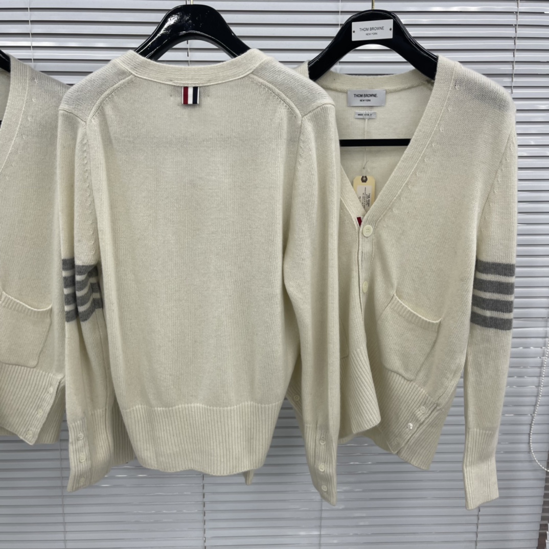 톰브라운 여성 가디건 143036 Thom Browne Cardigan 상세 이미지 4