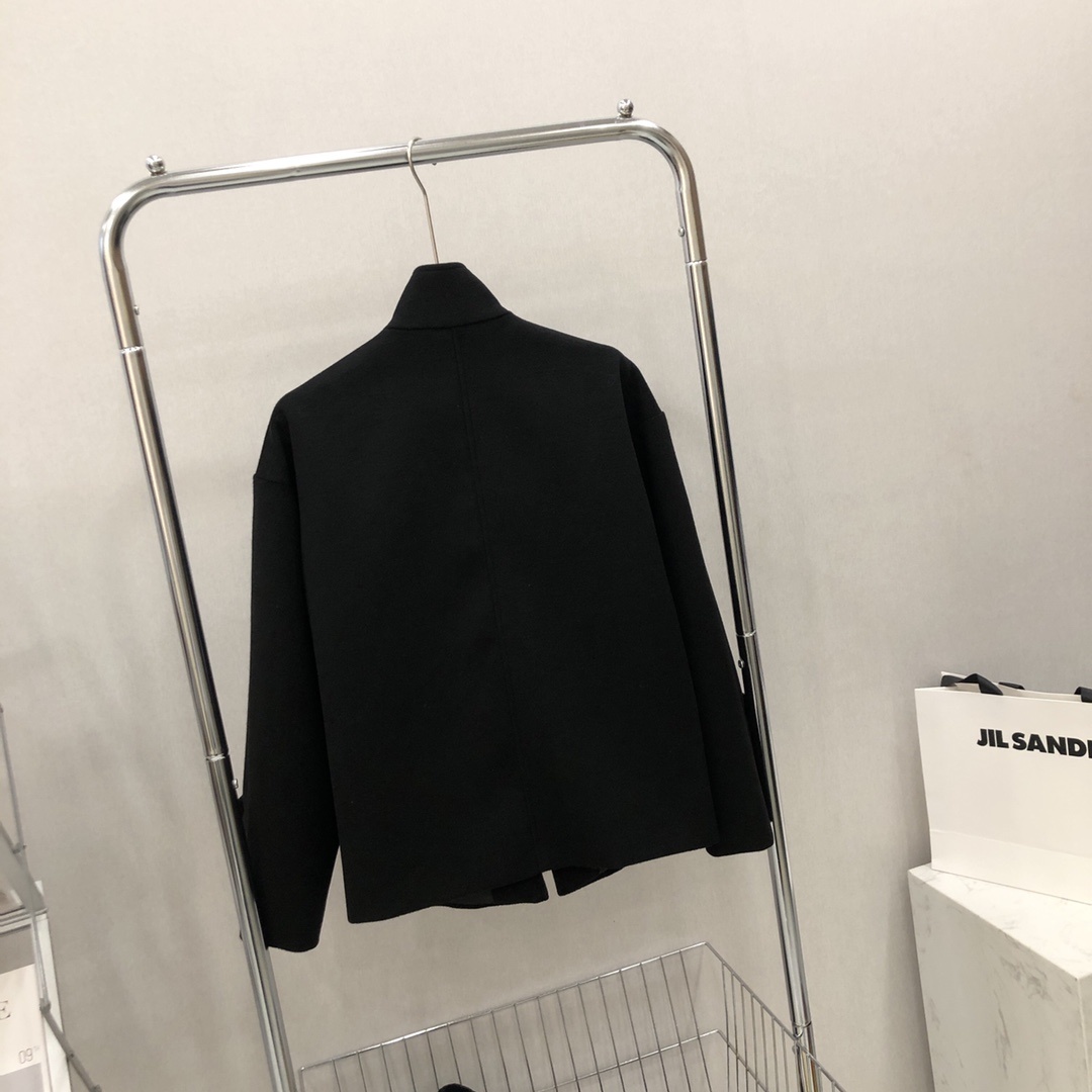JILSANDER羊毛短款大衣外套.