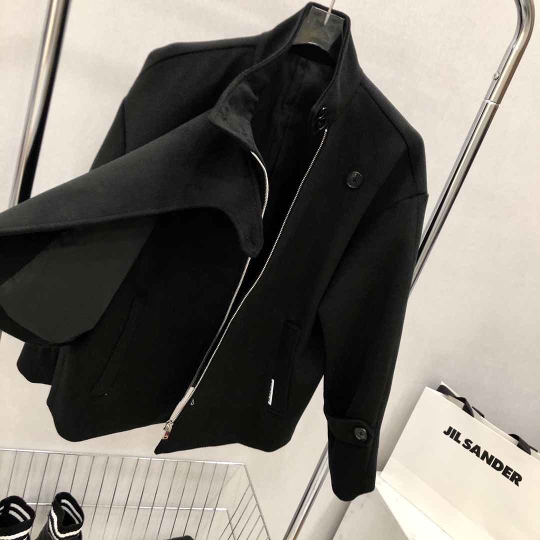 JILSANDER羊毛短款大衣外套.