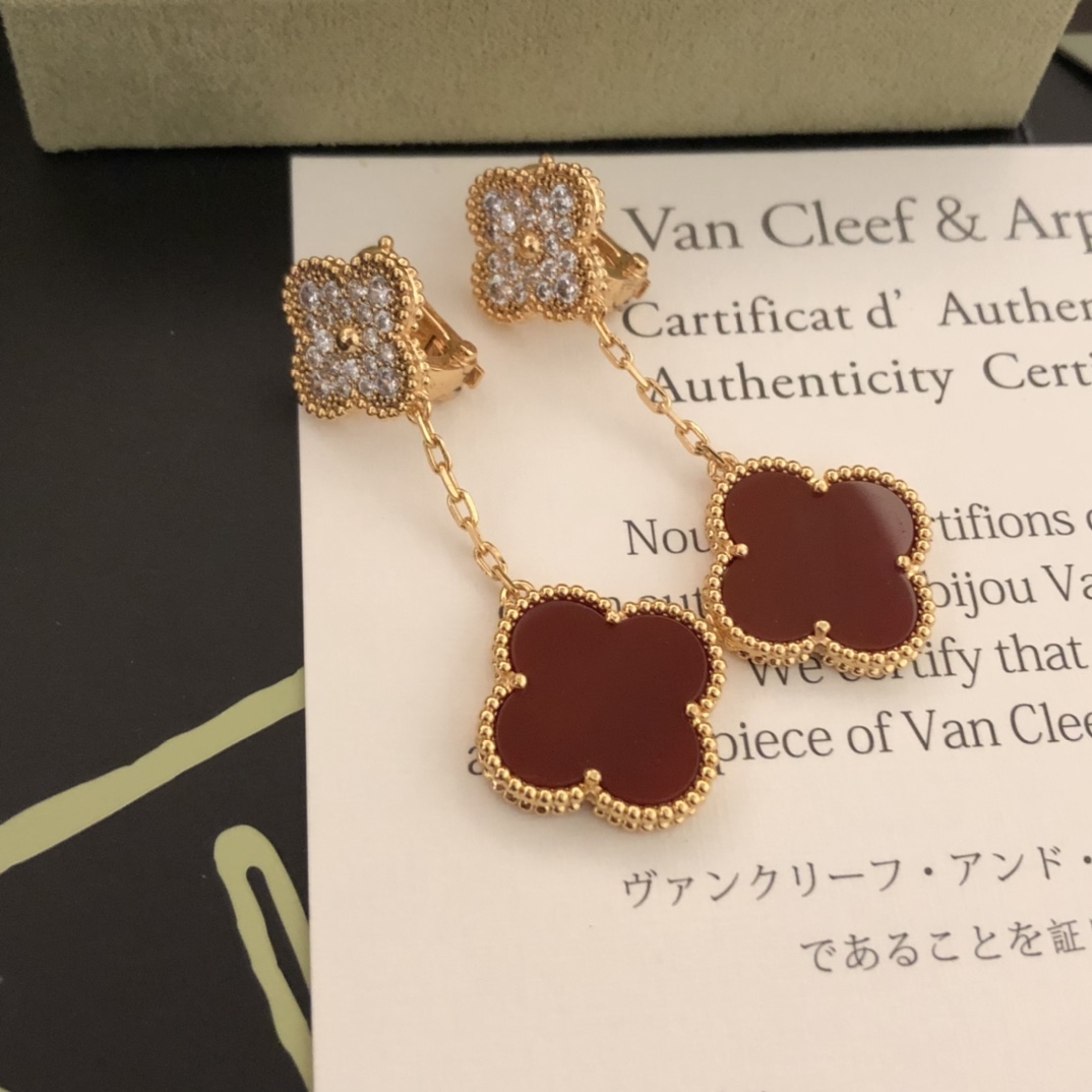 精工版本VANCleef&ArPels梵克雅宝四叶草最新款双花耳拍电镀18k金工艺专柜版本一比一质量超强