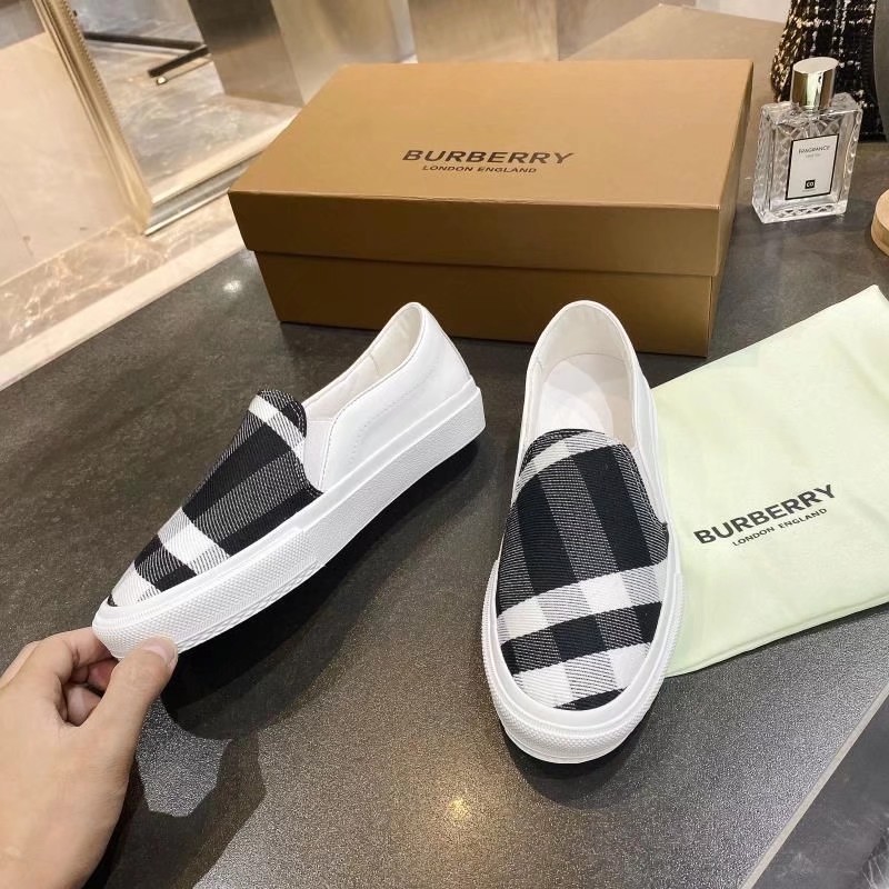 [Burberry Women