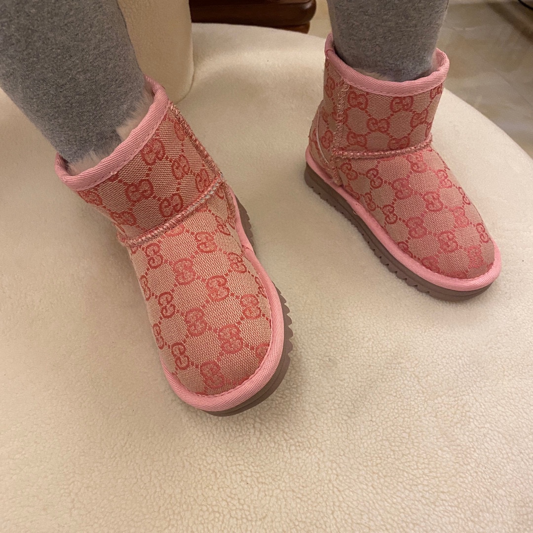 图片[6]-UGG 古驰联名加绒雪地靴，尺码：25-35 每年的冬天至少自留两双雪地靴❗️❗️今年真的超爱这双，冬天一定要注重脚部保暖💪🏻💪🏻这款雪地靴真的平价好穿，里面毛毛超级厚实，质量妥妥的😝😝..-选品中心