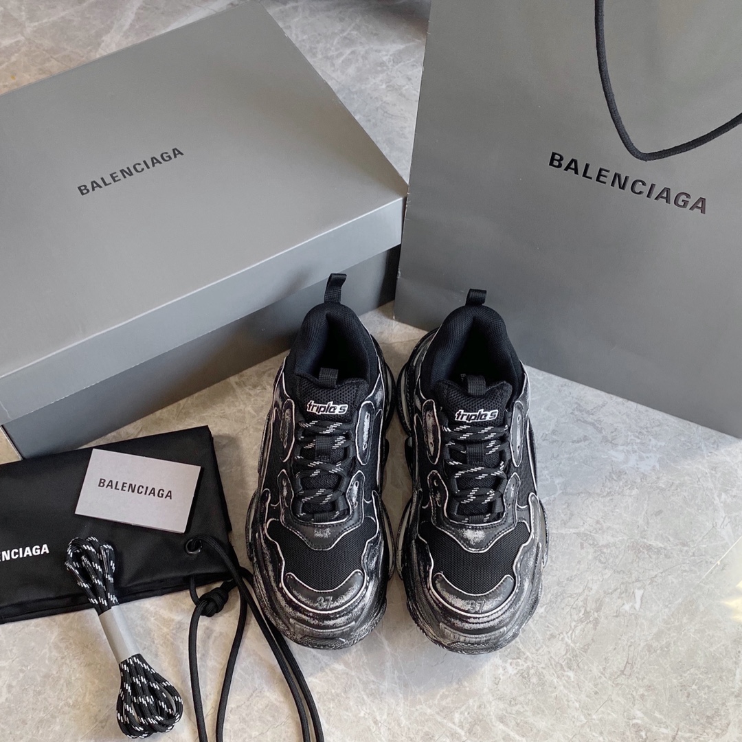 Negro desgastado Balenciaga · Balenciaga 2021ss nuevo color nuevo triples zapatillas de deporte con suela gruesa, zapat…