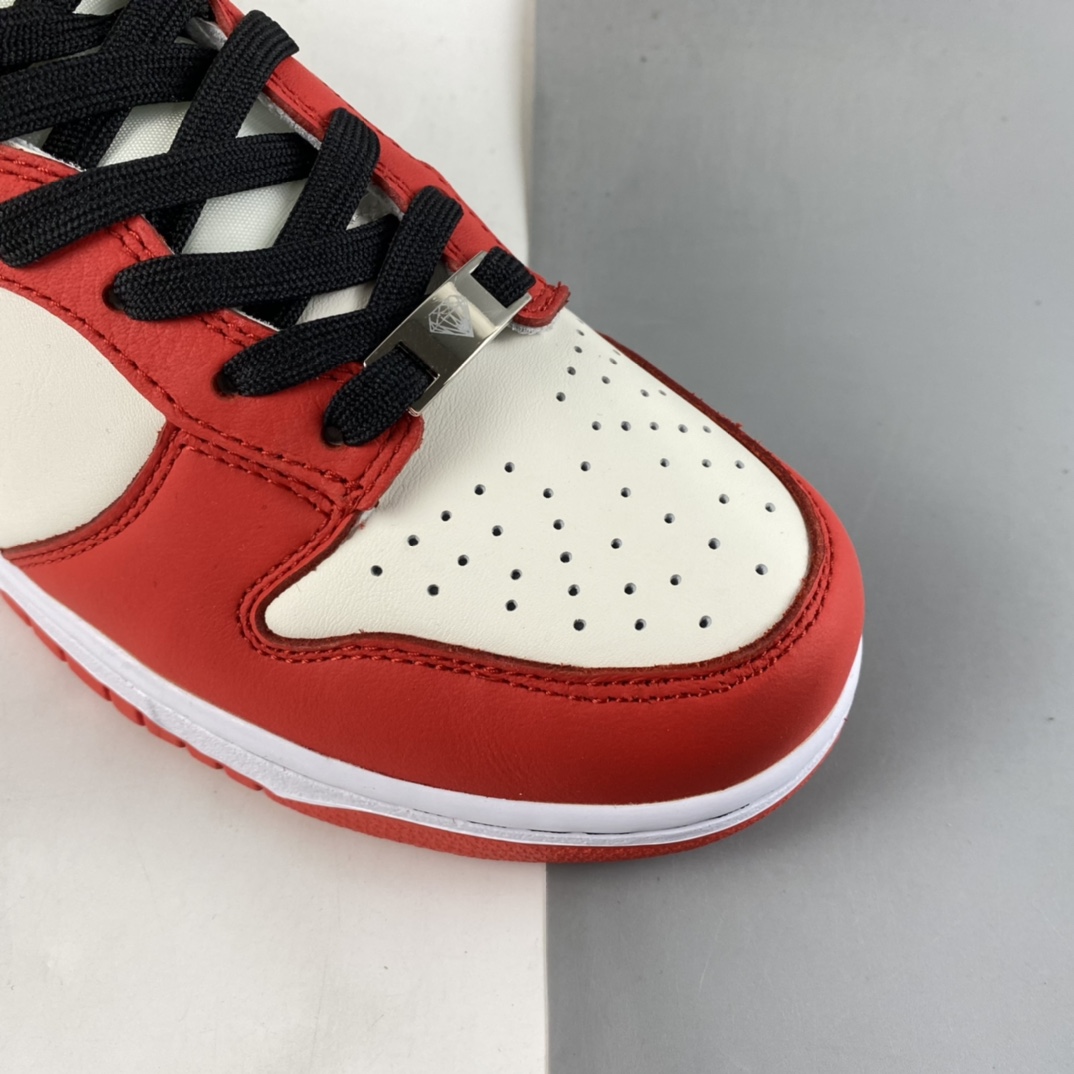 P300 NBA x NIKE Dunk Low EMB ’75th Anniversary’ NBA联名SB扣碎篮板低帮板鞋 DD3363-100-莆田鞋,莆田鞋货源,高仿鞋,高仿鞋货源,安福档口,莆田高仿鞋,莆田鞋批发,高仿鞋批发,莆田高仿运动鞋,高仿运动鞋,莆田运动鞋 P300 NBA x NIKE Dunk Low EMB ’75th Anniversary’ NBA联名SB扣碎篮板低帮板鞋 DD3363-100