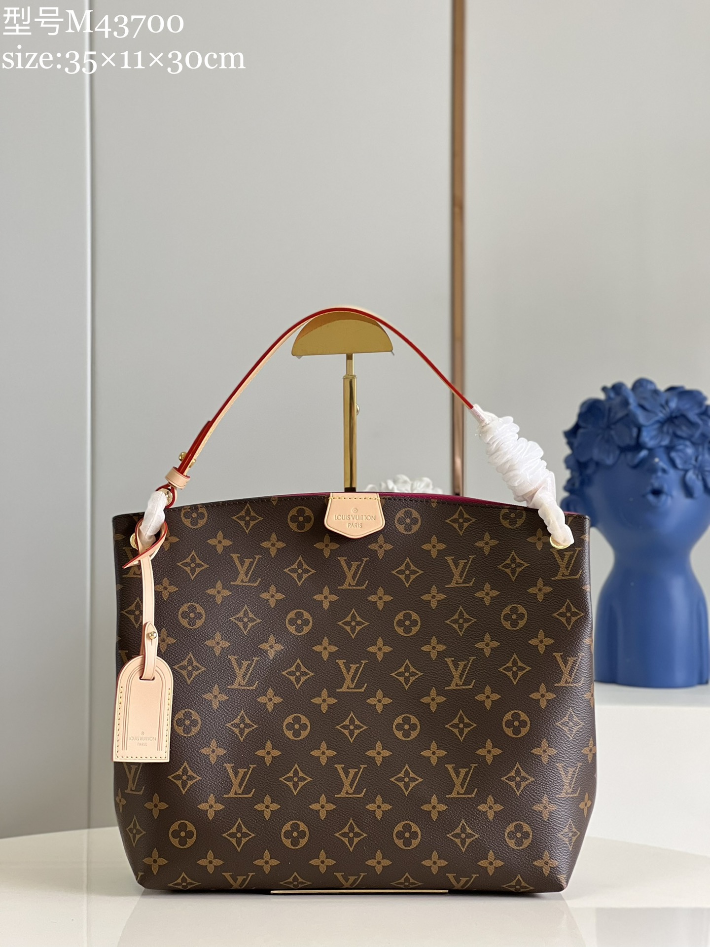 NO:398093,【Exclusive real photo M43700 rose red trumpet】Delightful mid-term shopping bag Classic Monogram canvas interprets the combination of light texture and abundant capacity, taking into account the close-fitting design suitable for daily travel. Natural cowhide details and shiny reveal the brand charm, and soft flat handles achieve comfortable and trendy shoulder-back shape. Magnetic buckle closure and zipper inner bag ensure safe and secure items. Dimensions 35 x 30 x 11 cm (length x height x width) Y.,LV [original leather],louis vuitton,tom ford,cowhide19860909【独家实拍M43700玫红小号】Delightful中古版购物袋 经典Monogram 帆布演绎轻盈质地与充裕容量的融合,兼顾适宜日常出行的贴身设计.天然牛皮细节与亮泽显露品牌韵致,柔软平手柄实现舒适而不失潮流的肩背造型.磁扣开合与拉链内袋确保物品安全无虞. 尺寸35 x 30 x 11 厘米 (长度 x 高 x 宽) Y.,LV【原厂皮】,louis vuitton,tom ford,cowhide,Bag