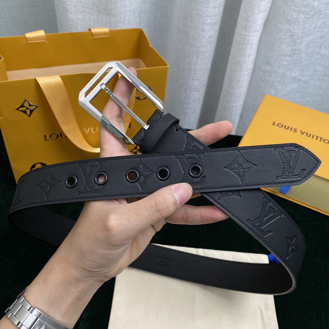 Louis Vuitton Belts Black Calfskin Cowhide