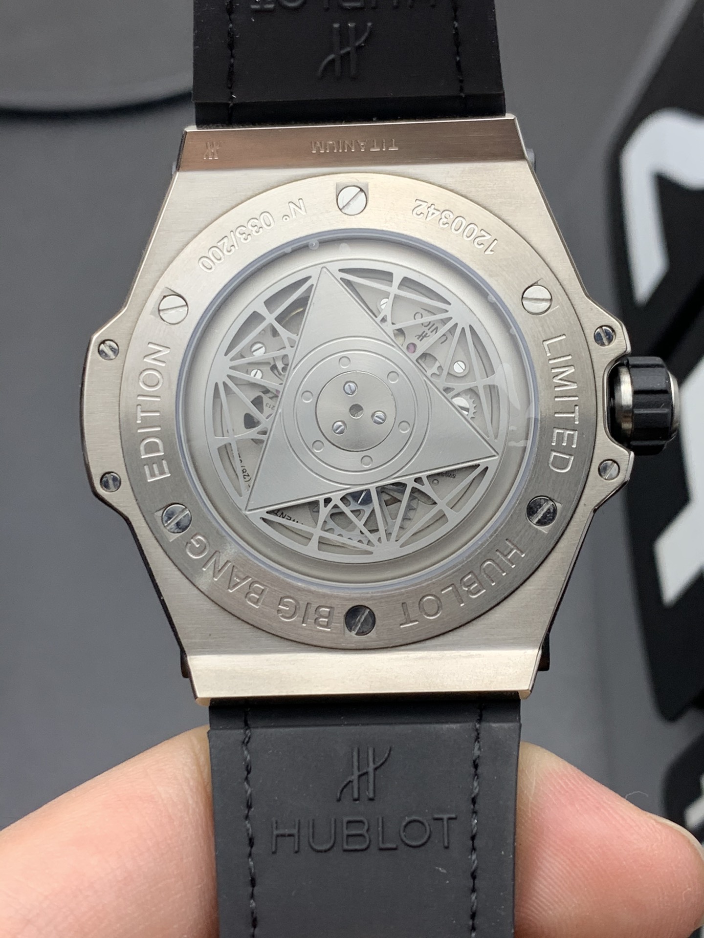 Hublot HB 钛壳刺青