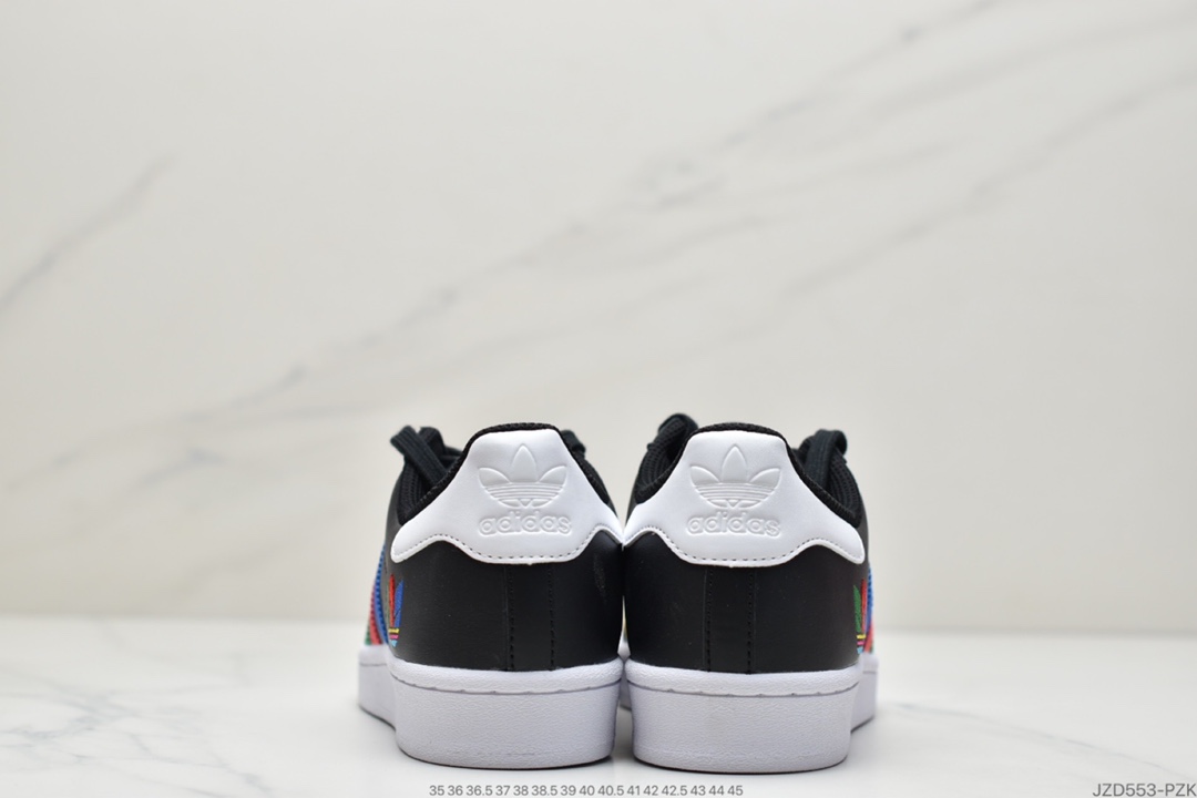 140 阿迪达斯Adidas Originals SuperStar 时尚三道杠贝壳头经典板鞋 FU9520-莆田鞋,莆田鞋货源,高仿鞋,高仿鞋货源,安福档口,莆田高仿鞋,莆田鞋批发,高仿鞋批发,莆田高仿运动鞋,高仿运动鞋,莆田运动鞋 140 阿迪达斯Adidas Originals SuperStar 时尚三道杠贝壳头经典板鞋 FU9520