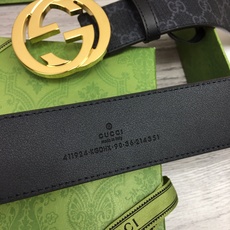 高端版本,实物拍摄 🎁批配全套包装 🎁品牌: GUCCI海外原单 🎁扣头材质:精品实心铜扣 🎁带身材质正面:39mm宽度 高端版本,实物拍摄 🎁批配全套包装 🎁品牌: GUCCI海外原单 🎁扣头材质:精品实心铜扣 🎁带身材质正面:39mm宽度