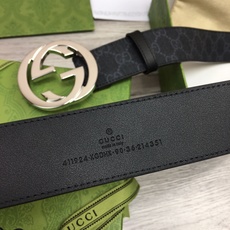 高端版本,实物拍摄 🎁批配全套包装 🎁品牌: GUCCI海外原单 🎁扣头材质:精品实心铜扣 🎁带身材质正面:39mm宽度 高端版本,实物拍摄 🎁批配全套包装 🎁品牌: GUCCI海外原单 🎁扣头材质:精品实心铜扣 🎁带身材质正面:39mm宽度