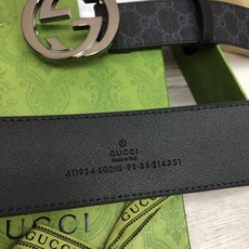 高端版本,实物拍摄 🎁批配全套包装 🎁品牌: GUCCI海外原单 🎁扣头材质:精品实心铜扣 🎁带身材质正面:39mm宽度 高端版本,实物拍摄 🎁批配全套包装 🎁品牌: GUCCI海外原单 🎁扣头材质:精品实心铜扣 🎁带身材质正面:39mm宽度