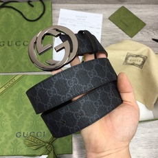高端版本,实物拍摄 🎁批配全套包装 🎁品牌: GUCCI海外原单 🎁扣头材质:精品实心铜扣 🎁带身材质正面:39mm宽度 高端版本,实物拍摄 🎁批配全套包装 🎁品牌: GUCCI海外原单 🎁扣头材质:精品实心铜扣 🎁带身材质正面:39mm宽度