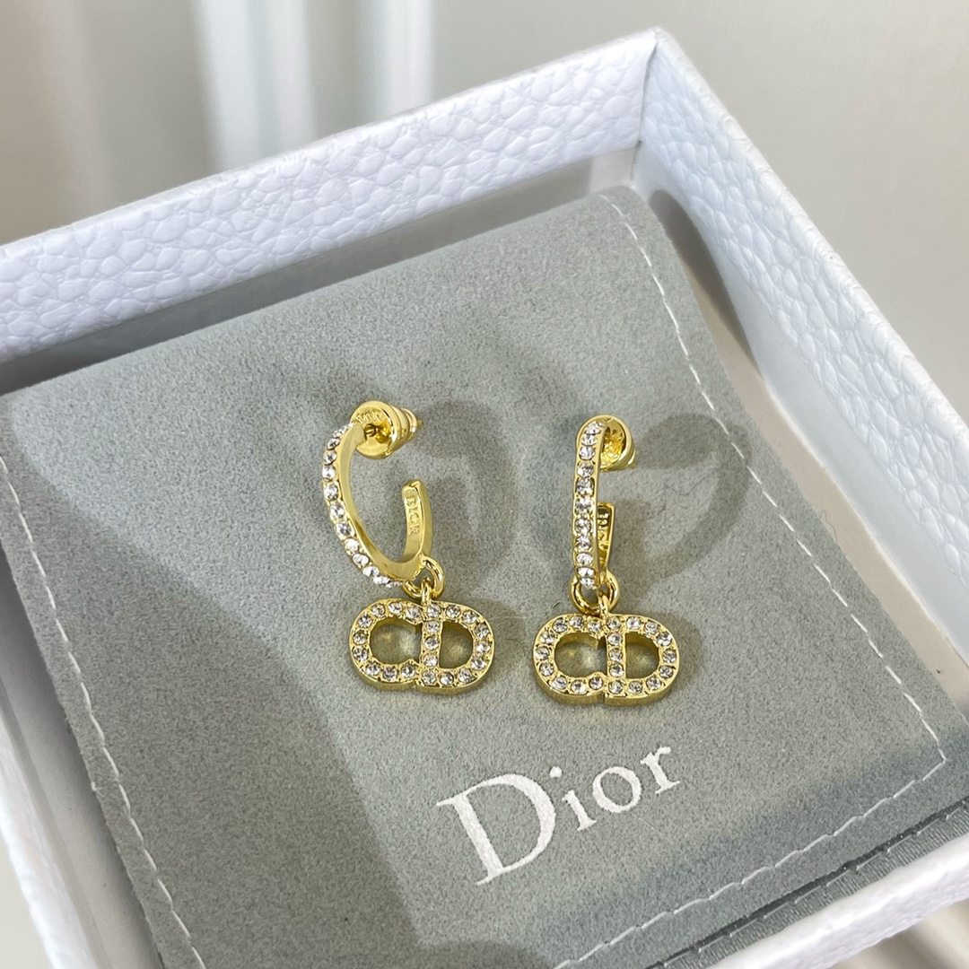 新款☑️DIOR迪奥满钻 CD耳钉耳环