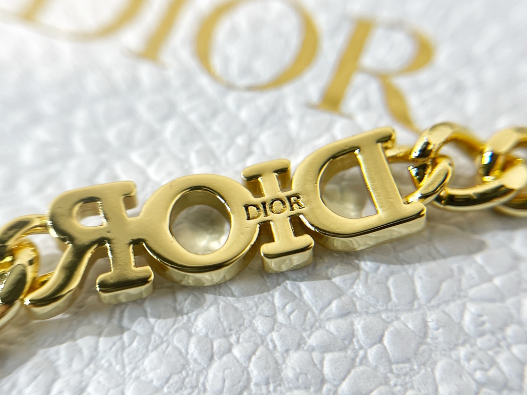 新款☑️DIOR迪奥满钻字母手链 项链