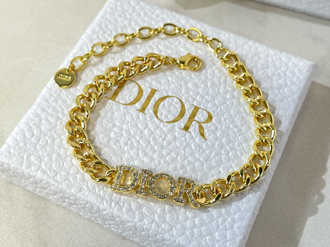 新款☑️DIOR迪奥满钻字母手链 项链