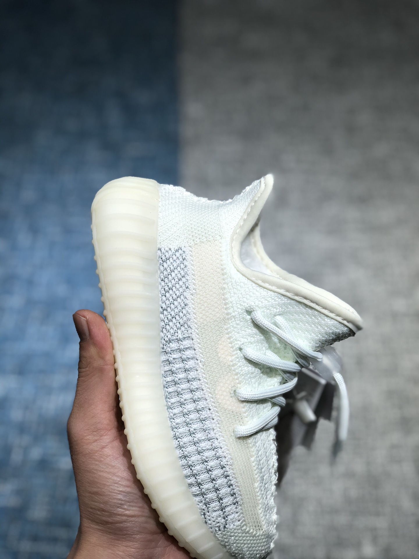 图片[6]-加毛款 冬季专属 ❗️加绒满天星 全新批次出货 独家供应👏Yeezy 350v2 冰蓝满天星 童鞋#同步官方发售版本 市场唯一正确版本 原厂纸板开模 原厂织面，市售唯一巴斯夫童鞋，专供外贸 中文盒标齐全 完全可充正操作 货号：FW3047 尺码：28-35-选品中心